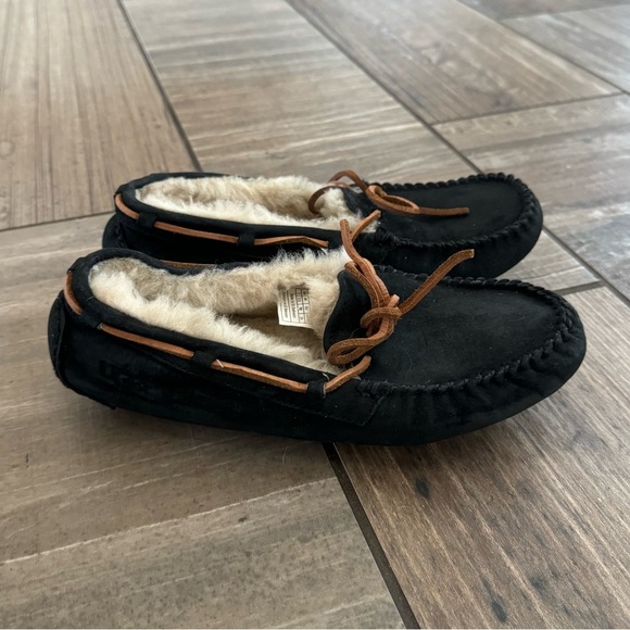 Ugg Dakota Slipper Women’s size 7 - Picture 5 of 10